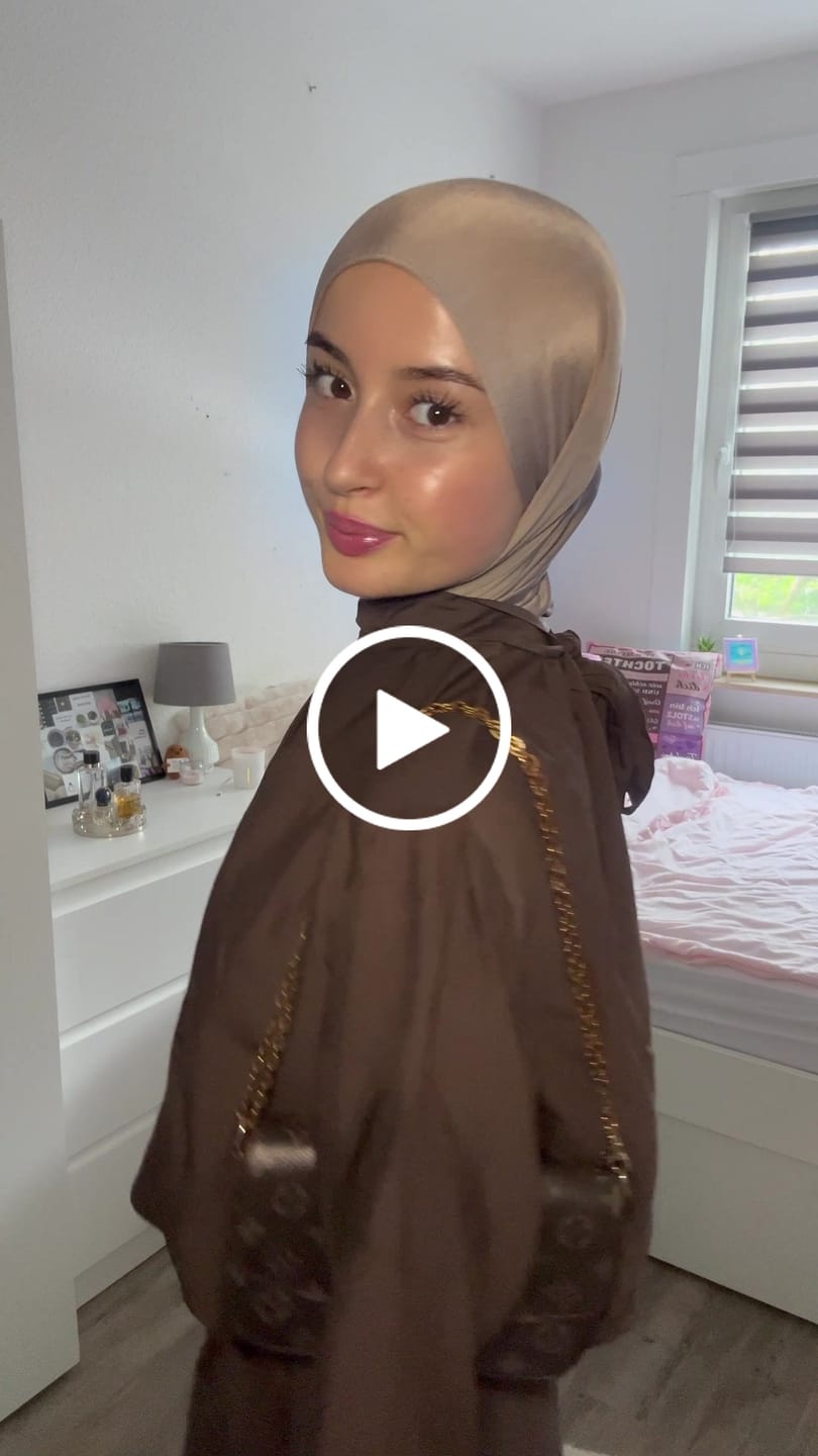 Customer video review of Selin Zweiteiler