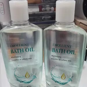 Customer photo review of 🛁 Indulge in Pure Luxury - 49% OFF - ✨ Skin So Soft Original Bath Oil - For Silky Smooth Skin & Natural Mosquito Protection!