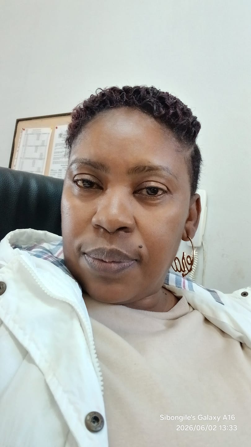 Customer photo review of Gold Era Logo Hoops