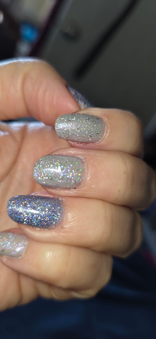 Customer photo review of Semilac 489 Proud Rainbow UV Gel Polish