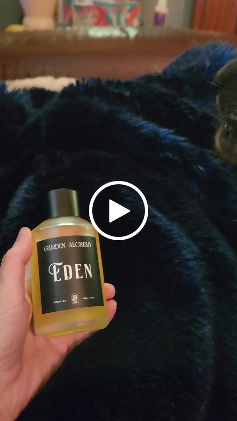 Customer video review of EDEN BODY OIL