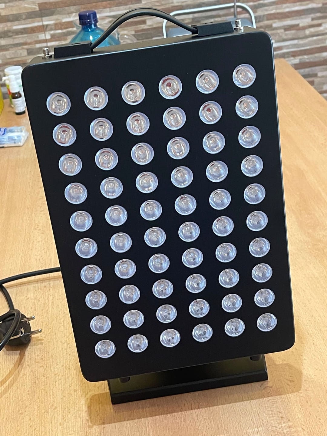 Customer photo review of Koanna® Luma300™ – Powerful, Compact Red Light Therapy Panel