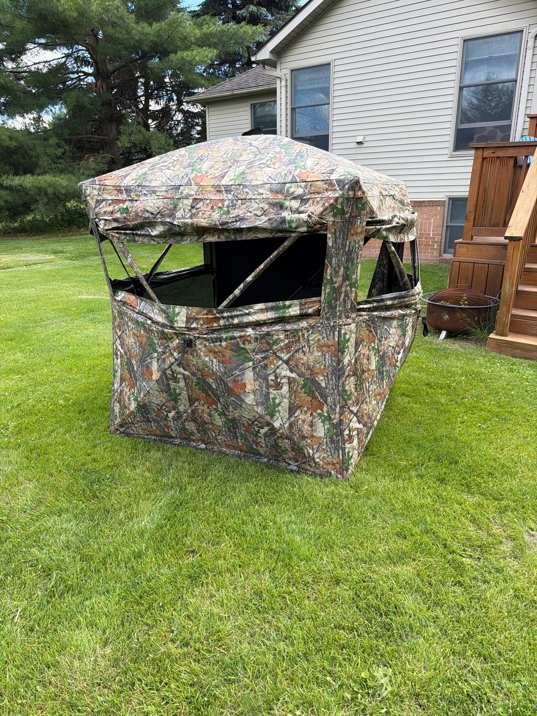 Customer photo review of Vis Series 270 Degree See Through Hunting Blind | Portable 2 3 4 Person Ground Blind | Camo Pop Up Ddeer Blind for Deer & Hunters