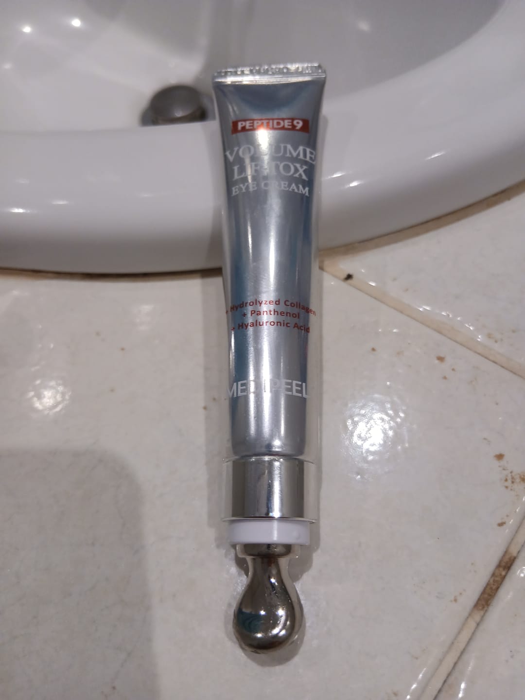 Customer photo review of Medi-Peel - Crème contour des yeux lift & volume aux 9 peptides - 20ml