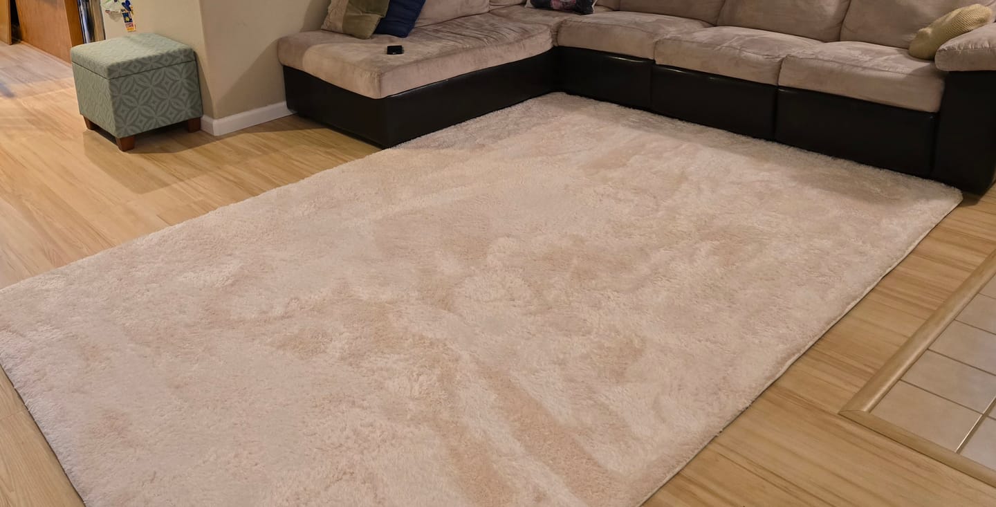 Customer photo review of Deluxe Shaggy Relax Mat - 1.4" Thick Foam Base