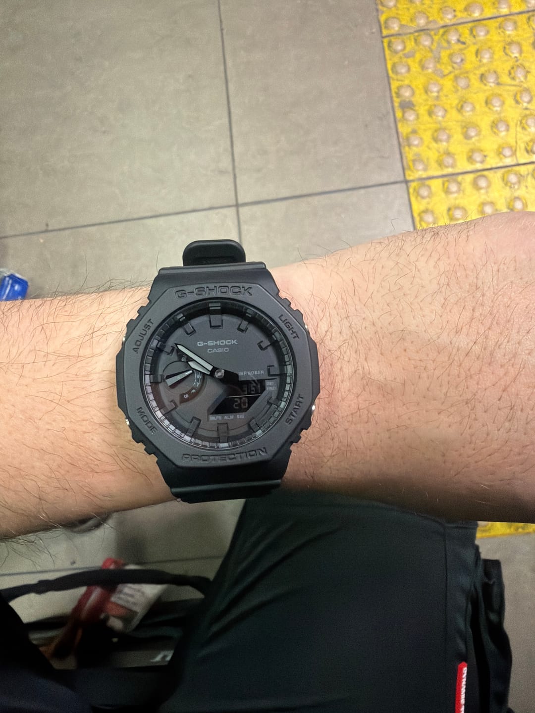 Customer photo review of Reloj Casio G-Shock Royal Oak "Casioak" GA-2100-1A1 Carbon Core Negro