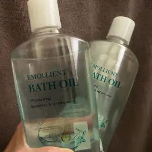 Customer photo review of 🛁 Indulge in Pure Luxury - 49% OFF - ✨ Skin So Soft Original Bath Oil - For Silky Smooth Skin & Natural Mosquito Protection!