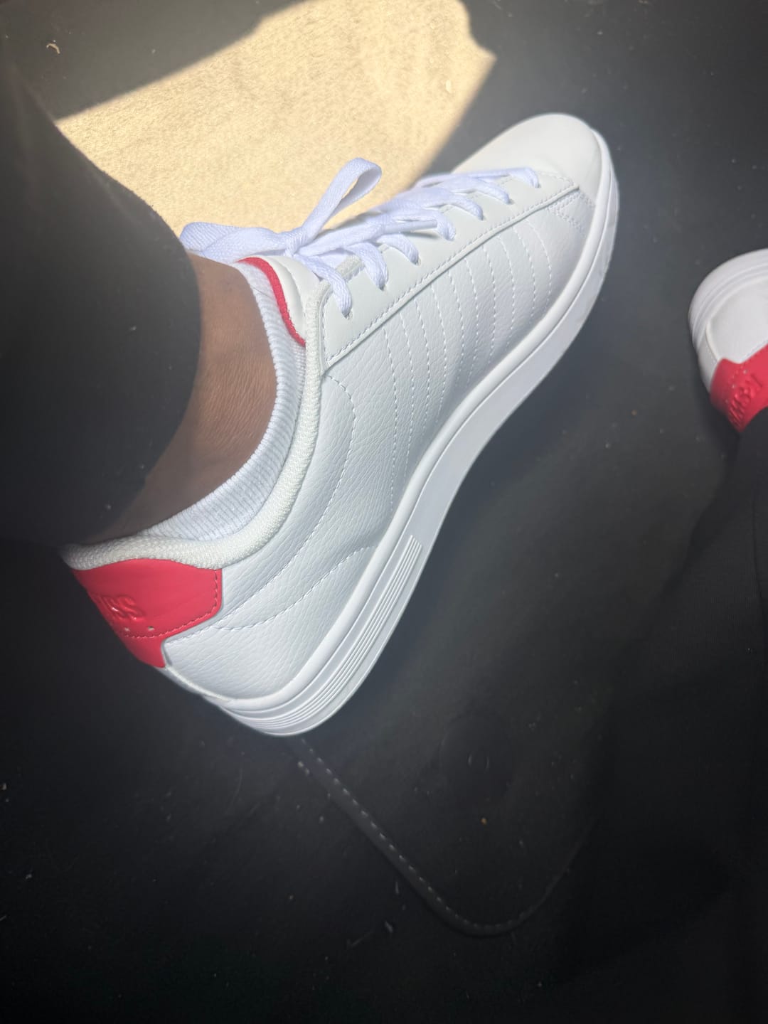 Customer photo review of 04412-128-M | COURT SHIELD II | WHITE/PEACOAT/MARS RED