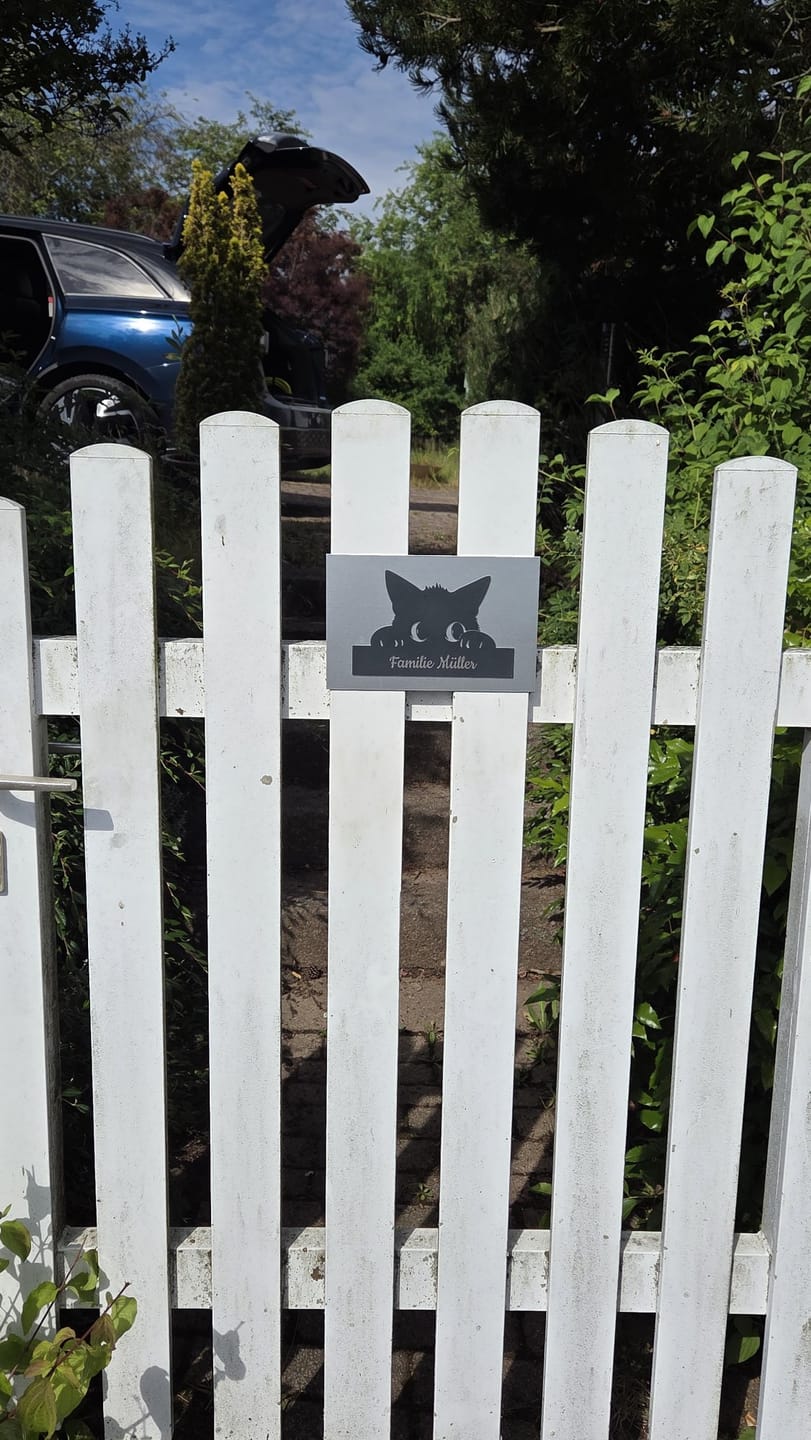 Customer photo review of Türschild mit Katzenmotiv - personalisierbar - V2A Edelstahl