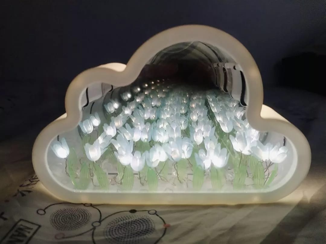 Customer photo review of Hidden Bloom Cloud - 2-in-1 Mirror Tulip Night Lamp