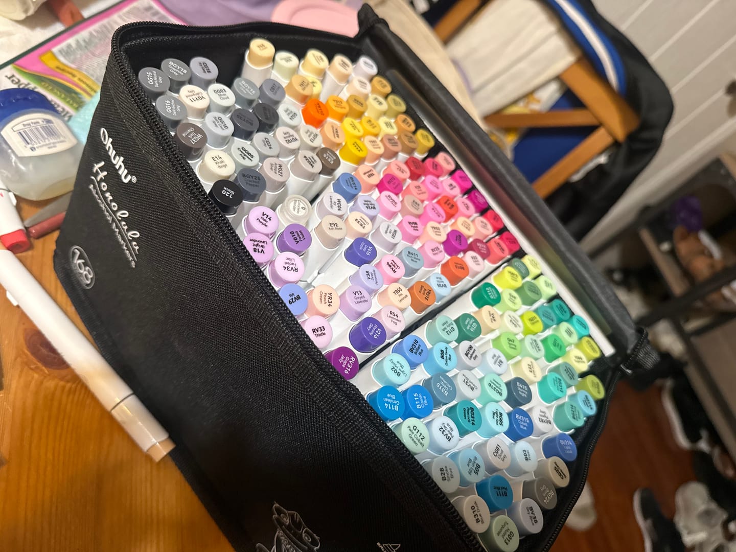 Customer photo review of Ohuhu Honolulu 168 Colors Dual Tips Alcohol Art Markers (New Color Codes)