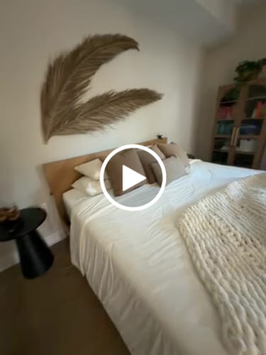 Customer video review of CloudCool™ Cooling Comforter