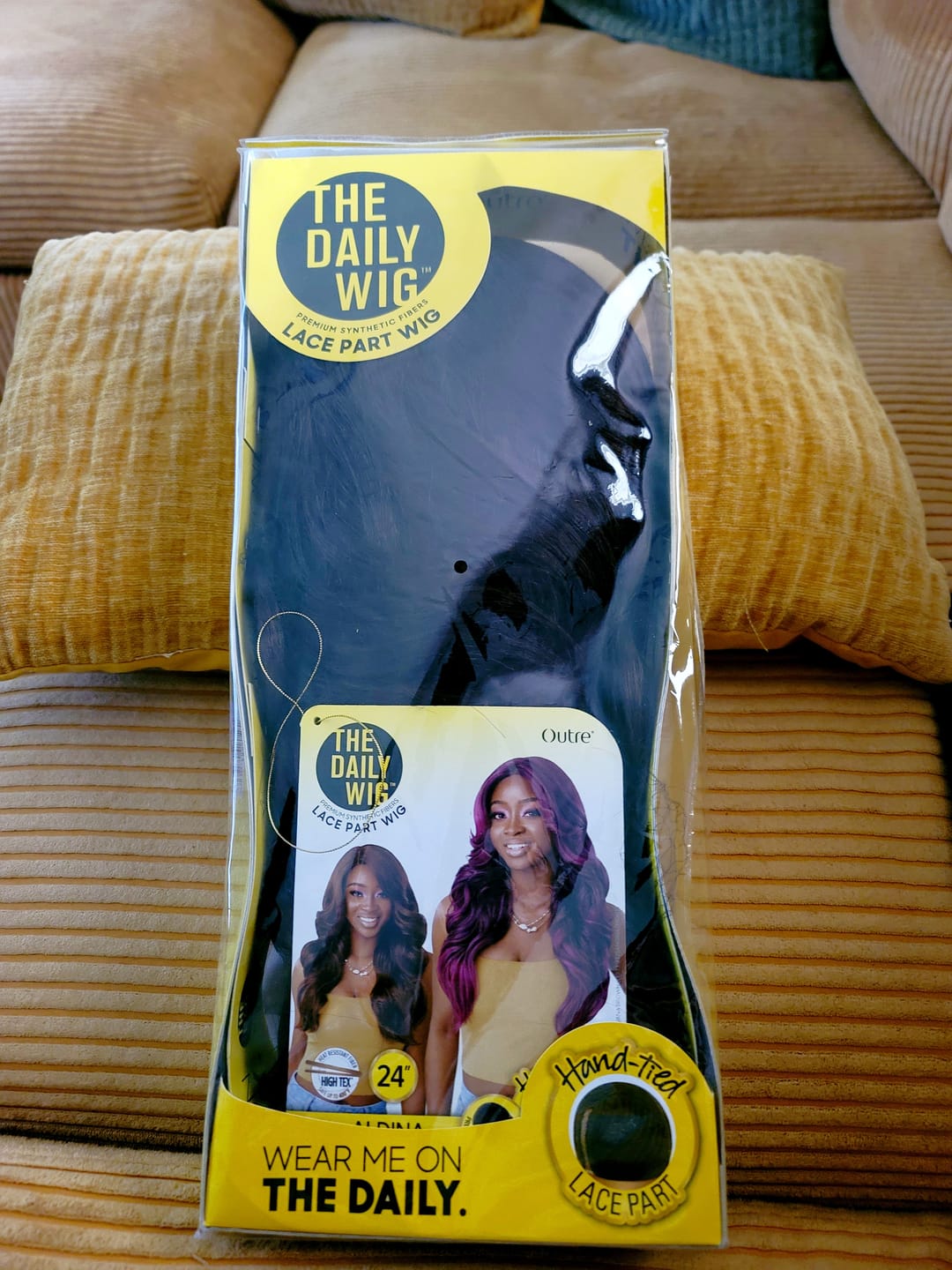 Customer photo review of Outre The Daily Wig Lace Part Wig - ALDINA - Hand-Tied