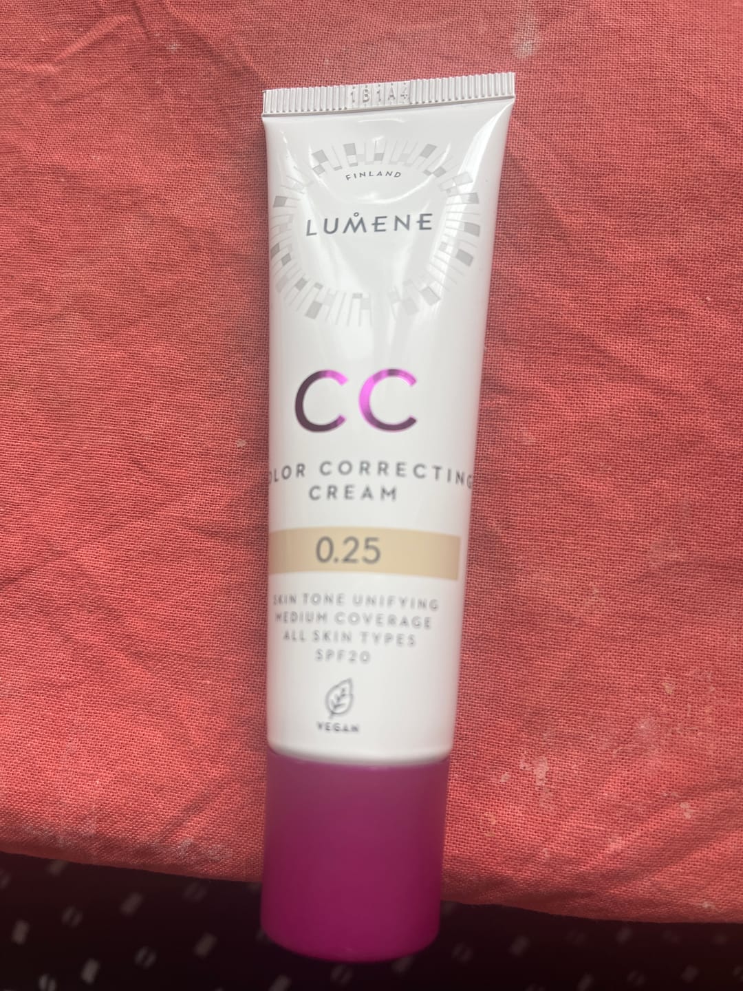 Customer photo review of Lumene CC cream - Веган CC Крем "Абсолютно съвършенство" 7в1 SPF 20