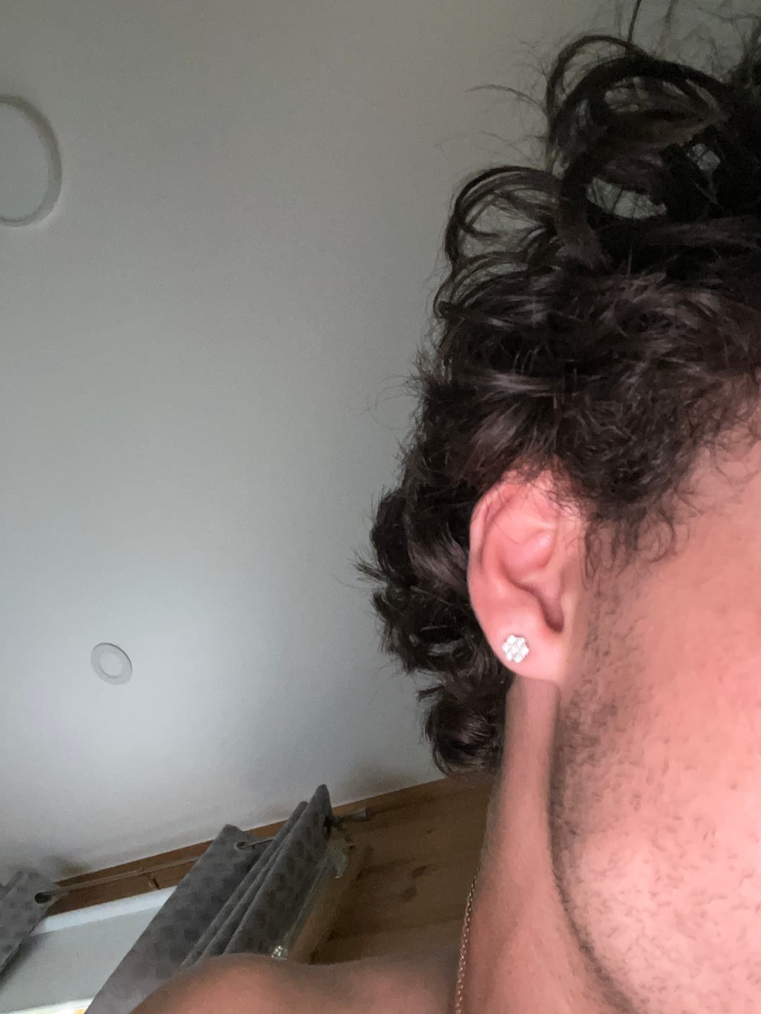 Customer photo review of Boucles d’Oreilles Honeycomb En Moissanite
