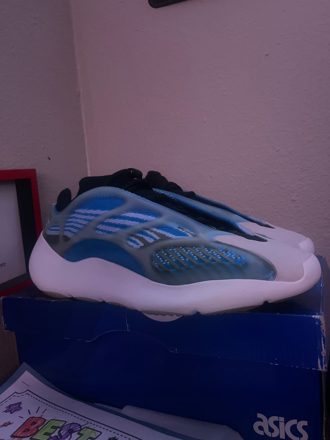 Customer photo review of adidas Yeezy 700 V3 Arzareth 11M/12.5W