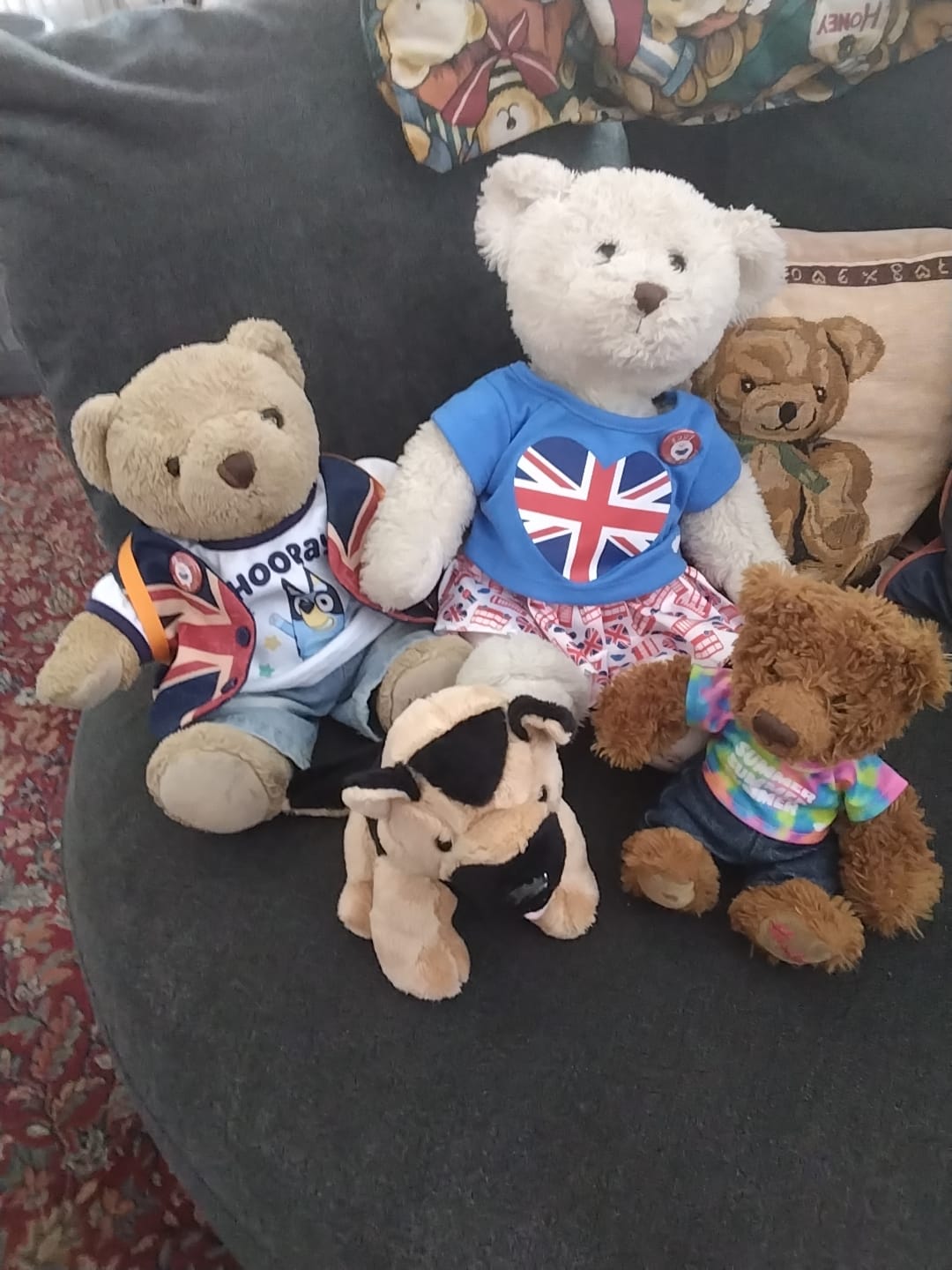 Customer photo review of Woof Woof the Dog