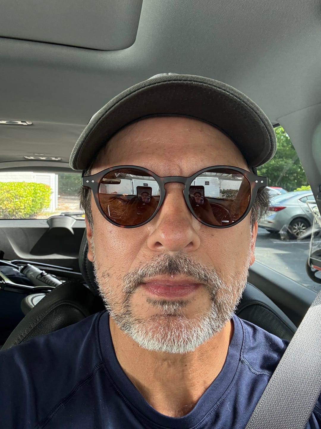 Customer photo review of Zenottic Sun Glasses Felix