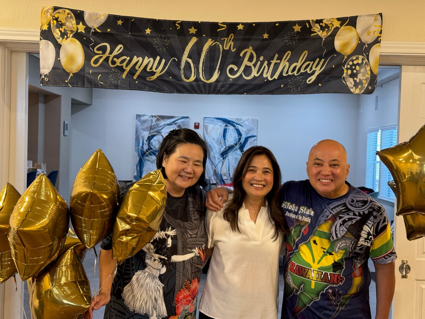 Customer photo review of Hawaii T-Shirt King Kamehameha With Hawaiian Girls Tropical Flowers