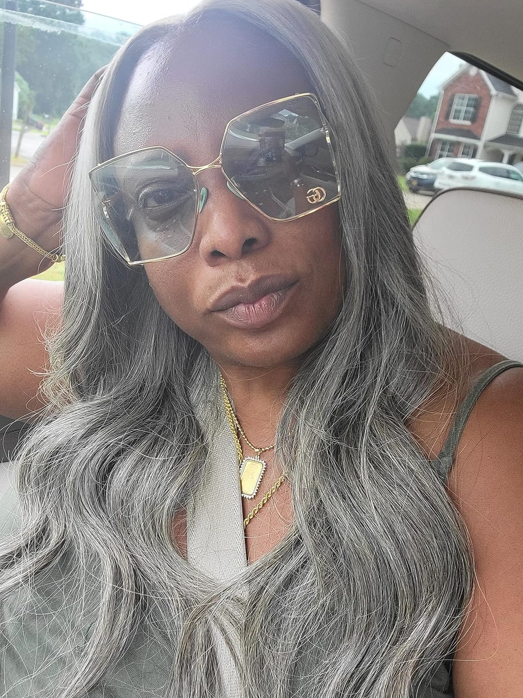 Customer photo review of Luvwin Salt & Pepper Gray Beginner Friendly Glueless Straight Wig 100% Human Hair