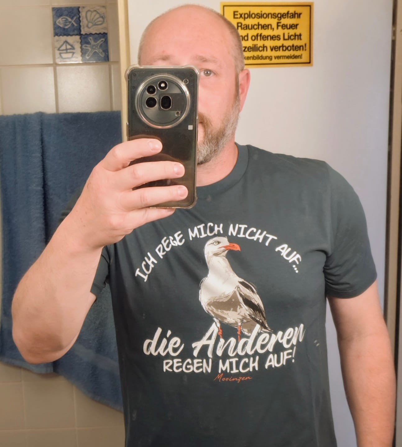 Customer photo review of Ich rege mich nicht auf..  · Herren Premium Bio T-Shirt