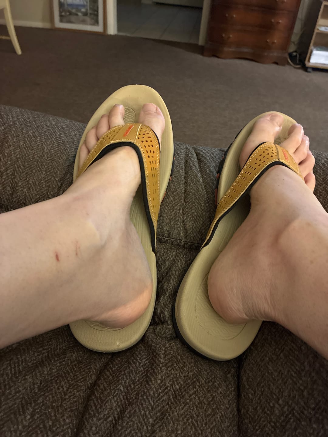 Customer photo review of Ramble Lite - Wide Toe Slippers
