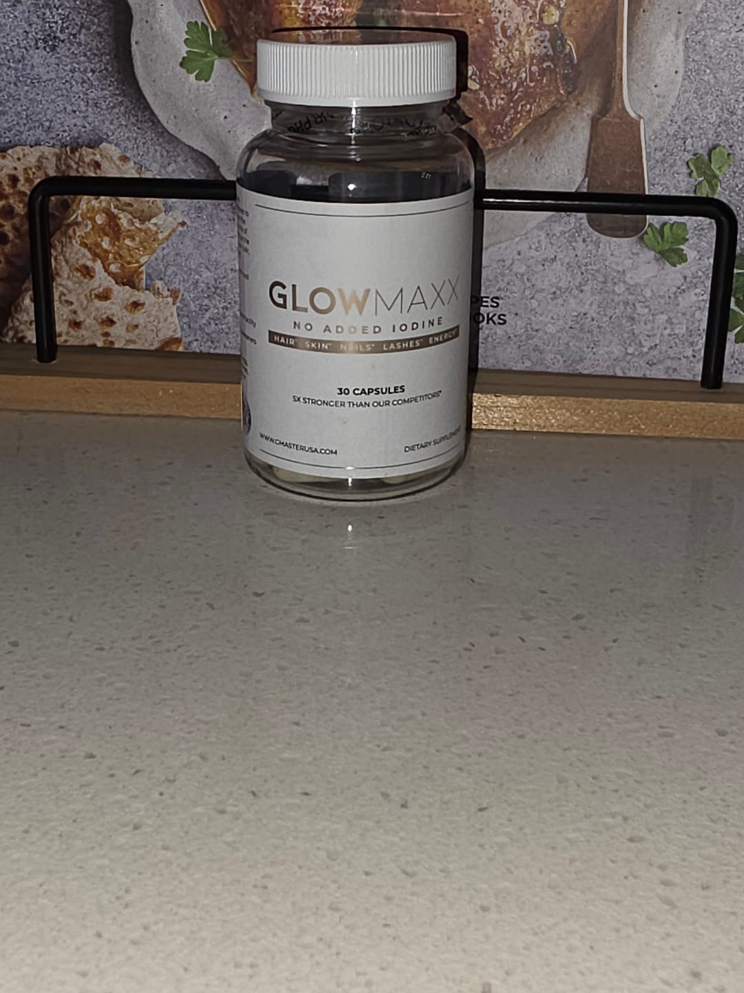 Customer photo review of GLOW MAXX (No Added Iodine)