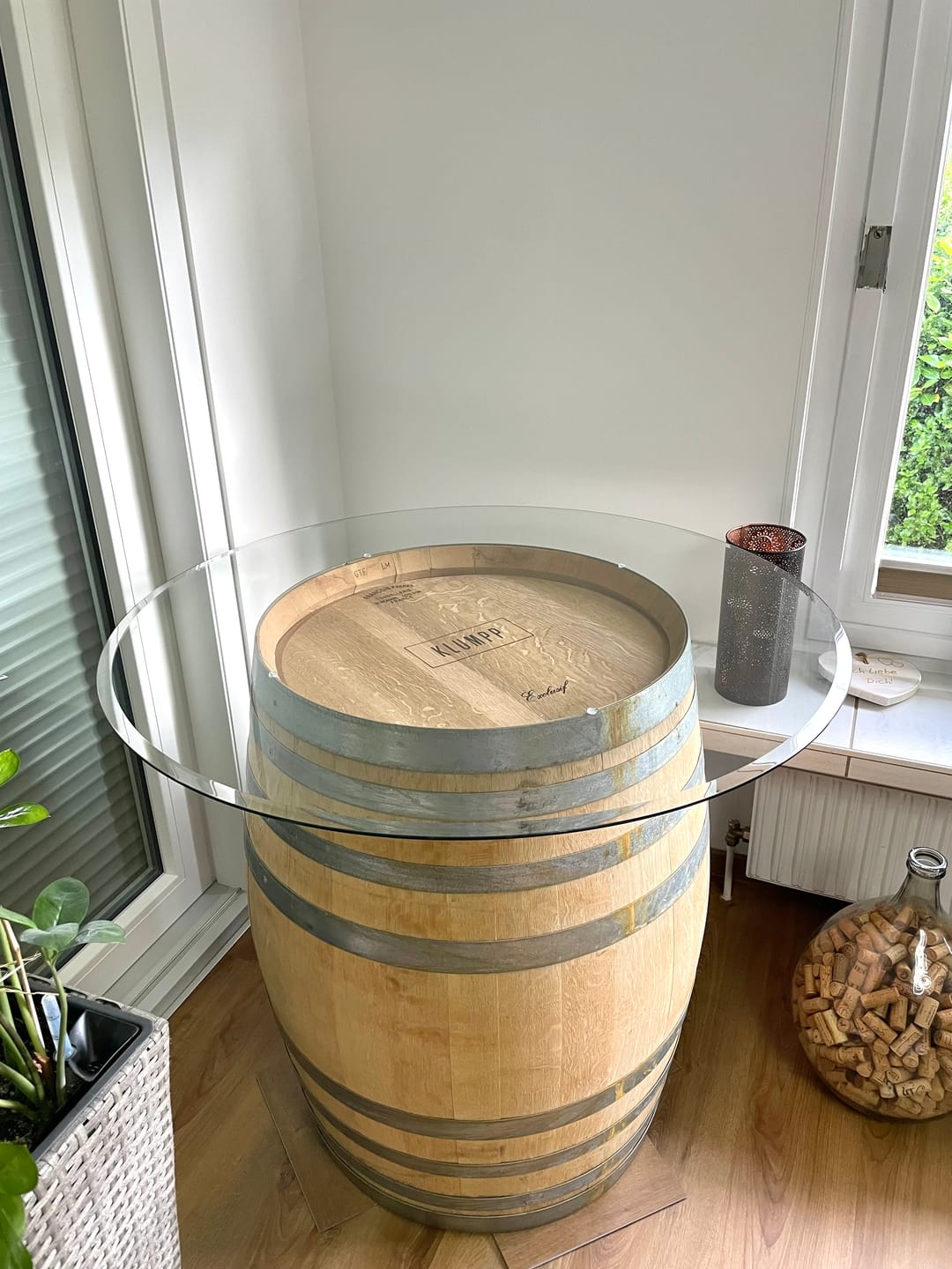 Customer photo review of Glasplatte Tisch Sicherheitsglas für Esstisch, Gartentisch, Weinfass - Rund