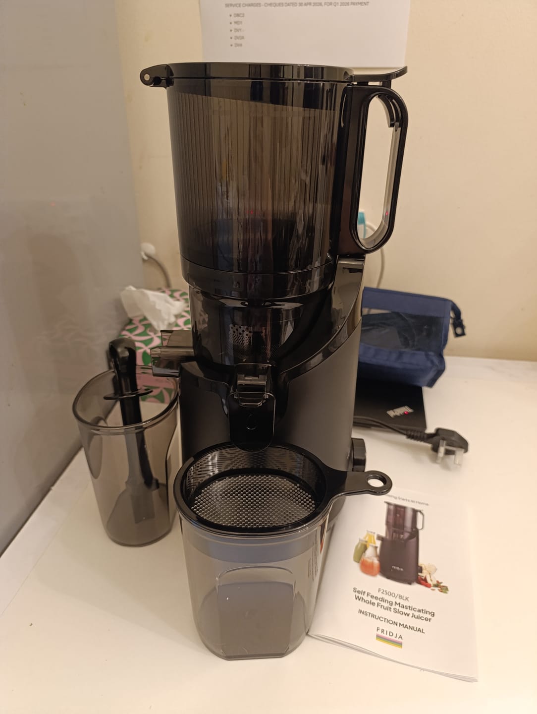 Customer photo review of ⚡️ f2500 Self Feeding Whole Fruit Juicer