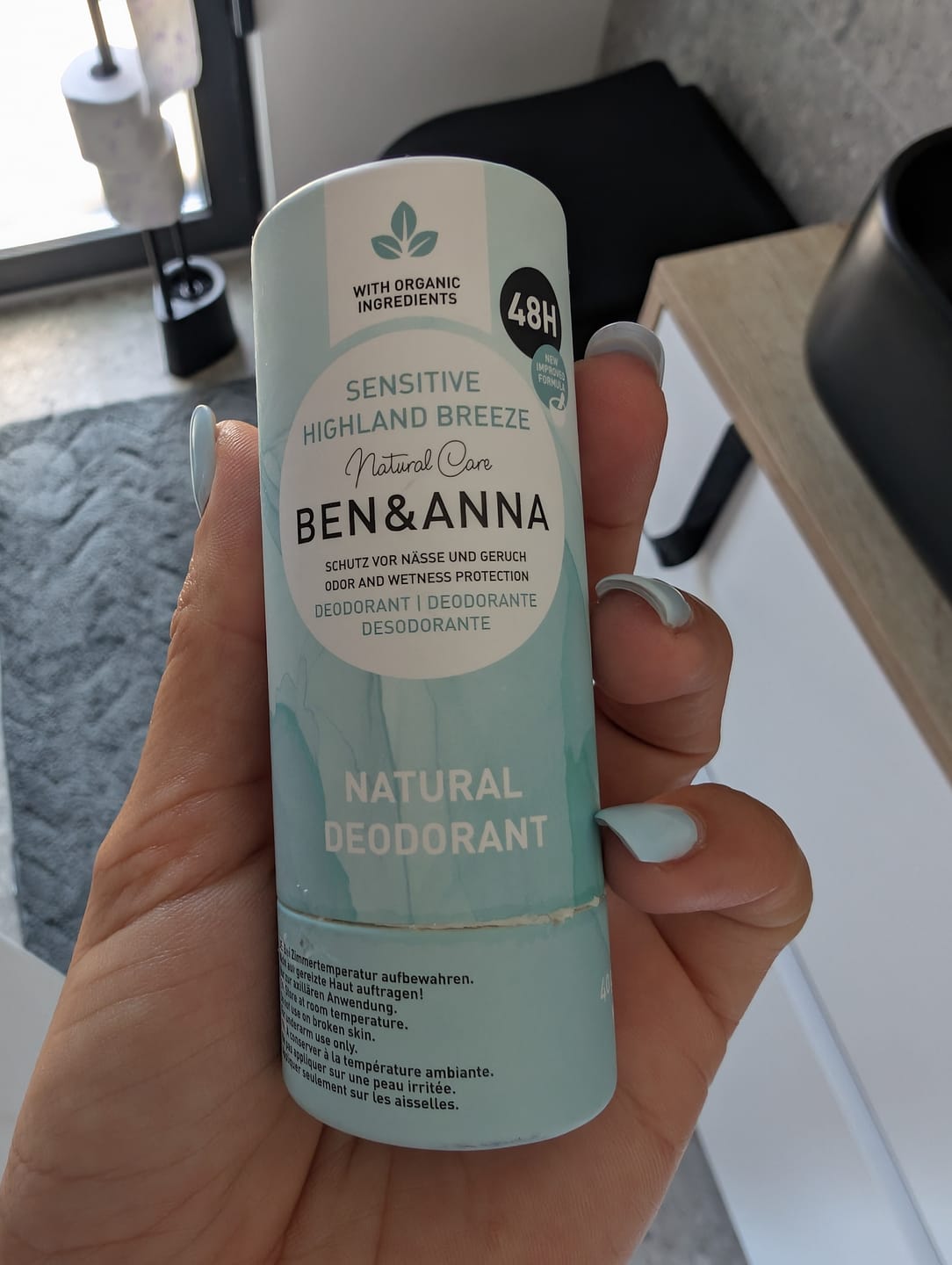 Customer photo review of Deodorant Natural Sensitive Ben&Anna Highland Breeze 40g Fără Aluminiu Vegan