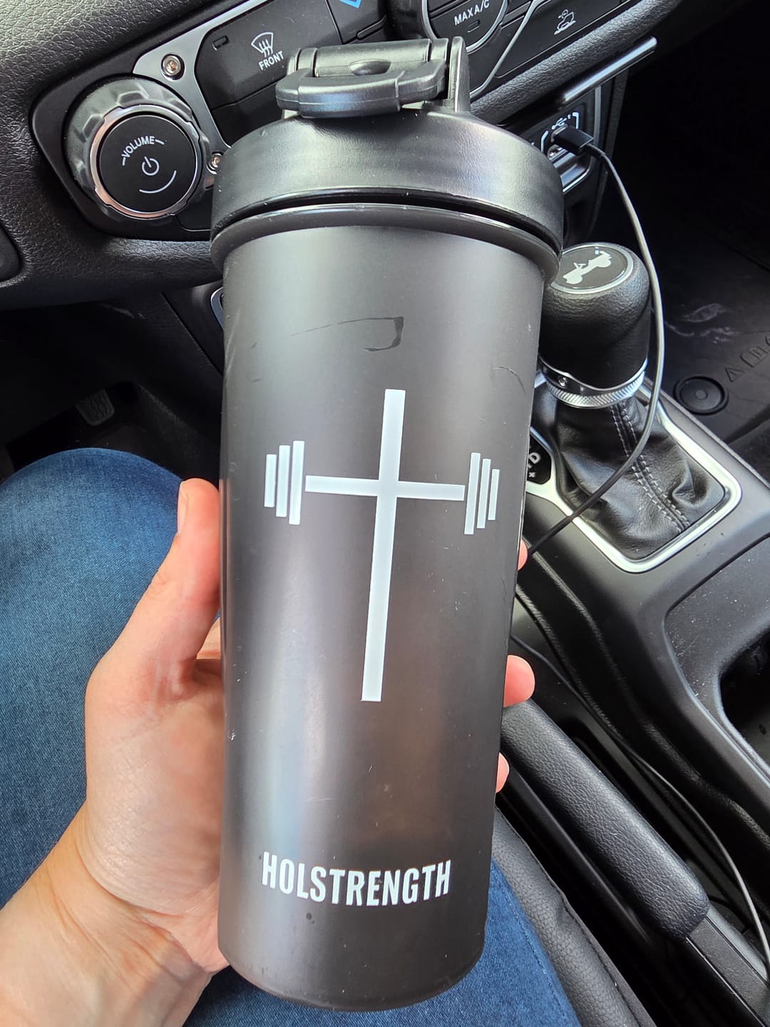 Customer photo review of HolStrength Blender Bottle