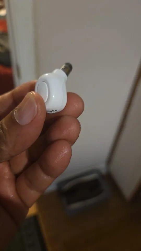 Customer photo review of Terapia de Luz Roja para el Tinnitus