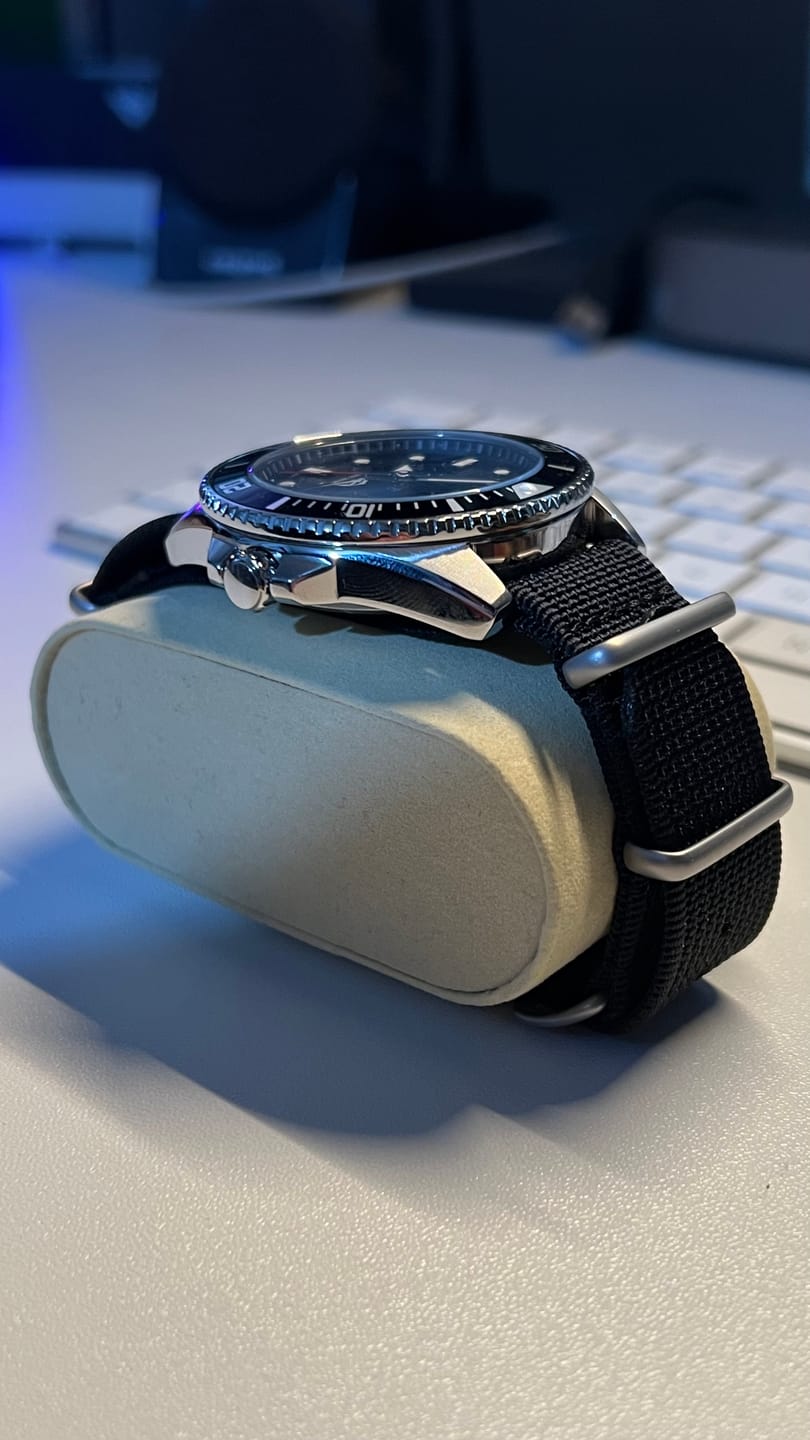 Customer photo review of Correa Nato Dando La Hora Negro