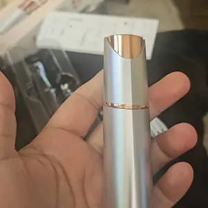 Customer photo review of NATRAVOR 2-in-1 Eyebrow and Facial Hair Trimmer