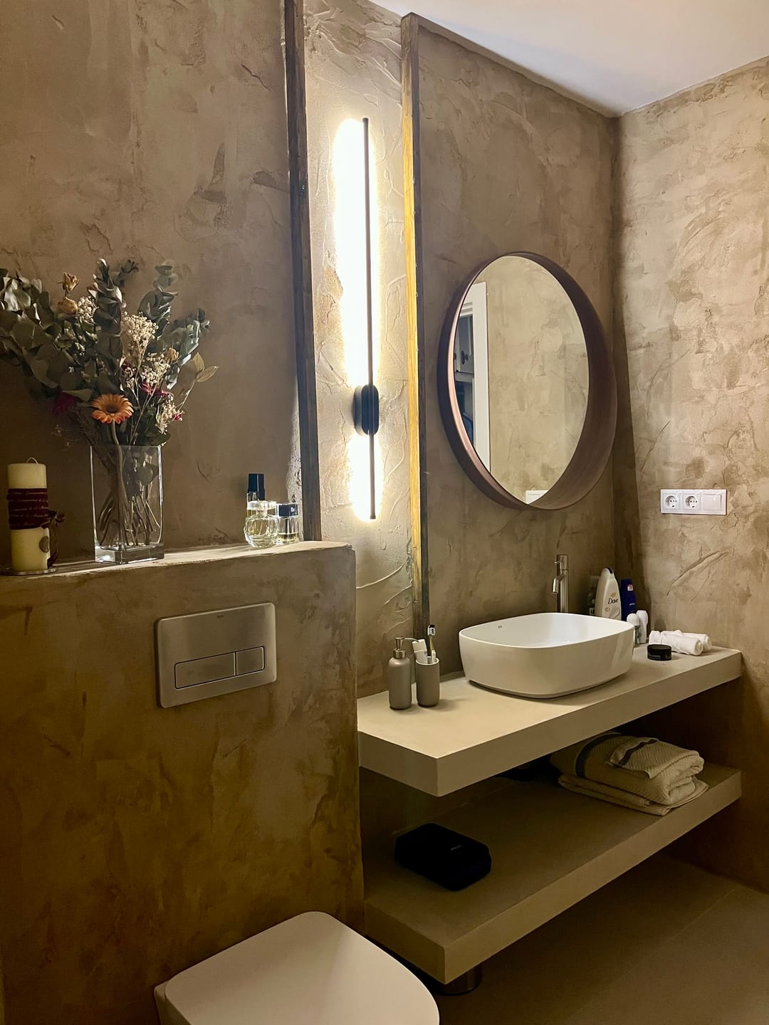 Customer photo review of Lisbon