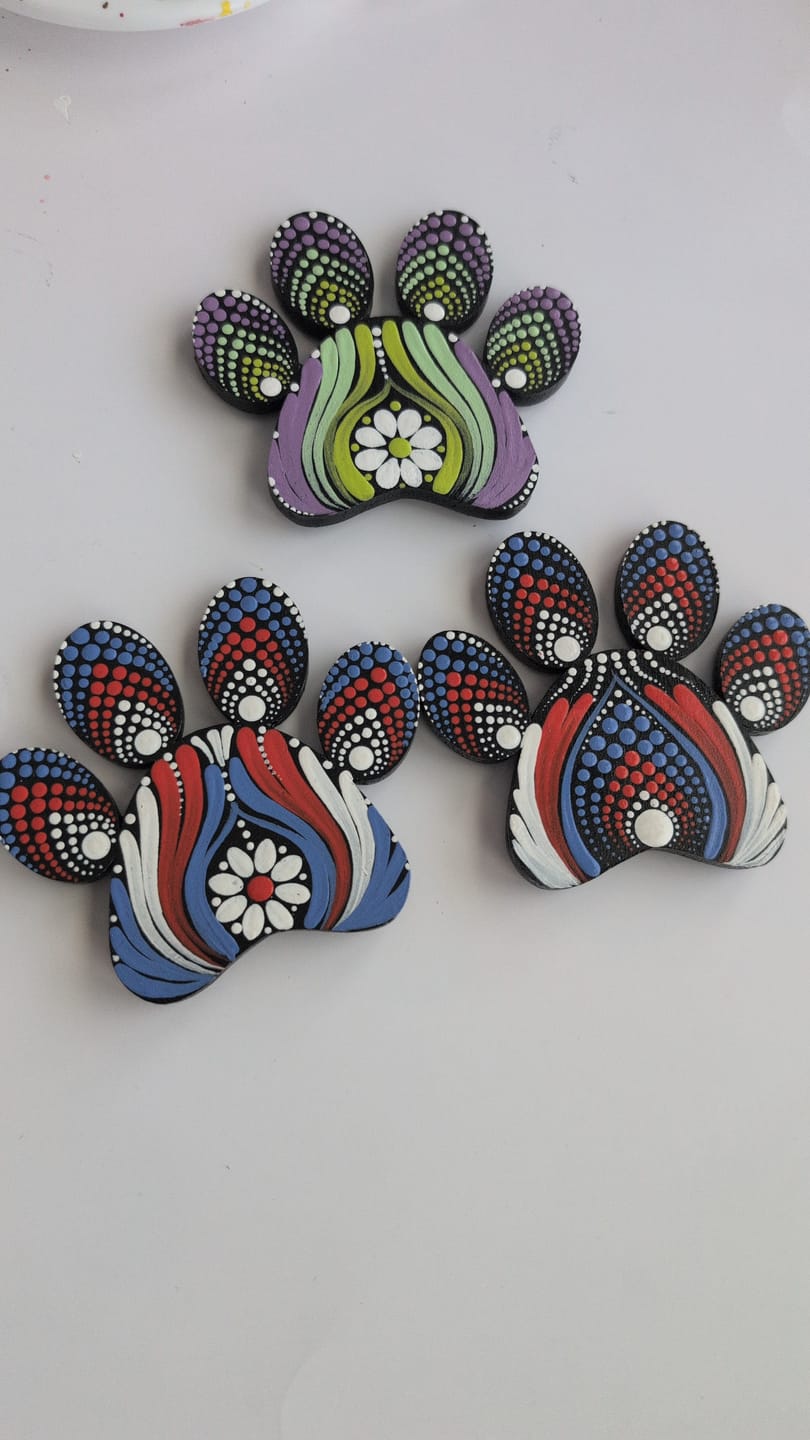 Customer photo review of Unfinished Wood Paw Print Shape - Pet Craft - up to 46"