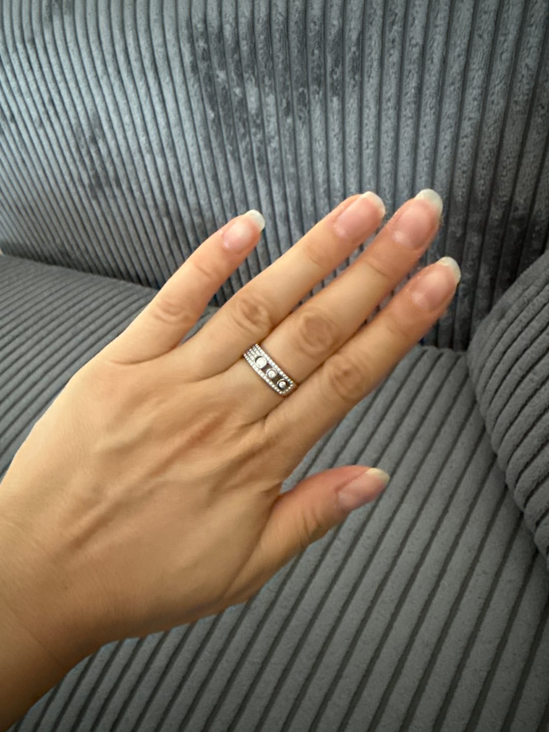 Customer photo review of Ring Shine Mireva -18K vergoldet