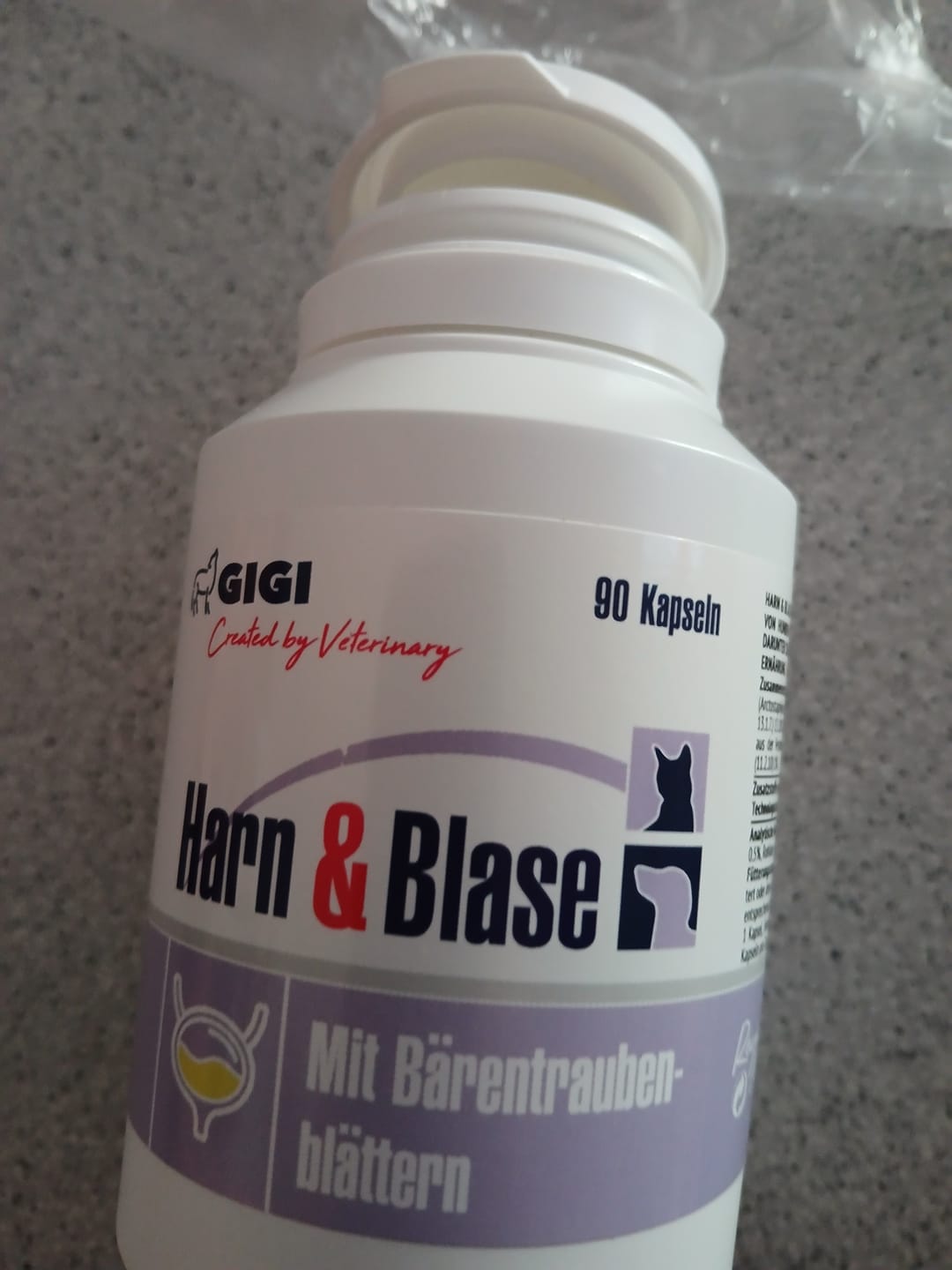 Customer photo review of GIGI VET Harn & Blase Kaps. Für Hunde und Katzen Bei Blasenschwäche oder Inkontinenz