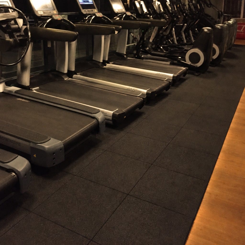 Customer photo review of 20mm Rubber Gym Tiles UK | 1m² Interlocking | 400kg Drop Rated