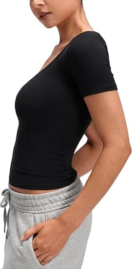Customer photo review of Silix Seamless U-Neck Active Tee | Cool-Touch Sculpting Workout Top