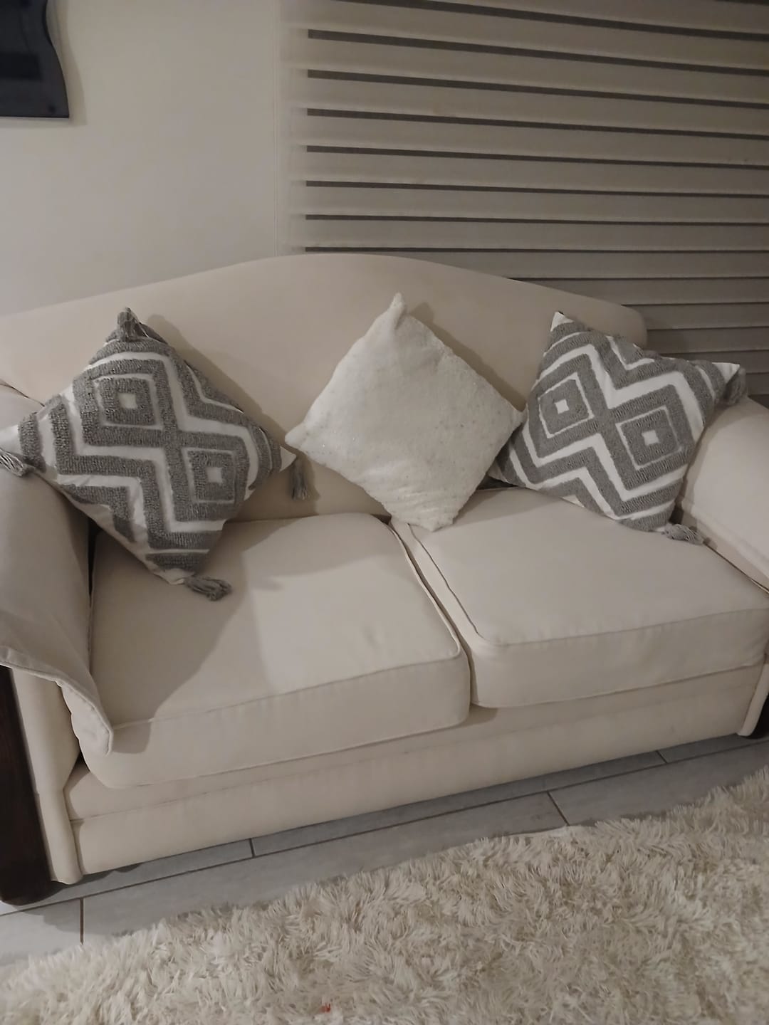 Customer photo review of Funda de Cojín Boho Tejida con Borlas Funda Almohadon Sofa 45x45cm