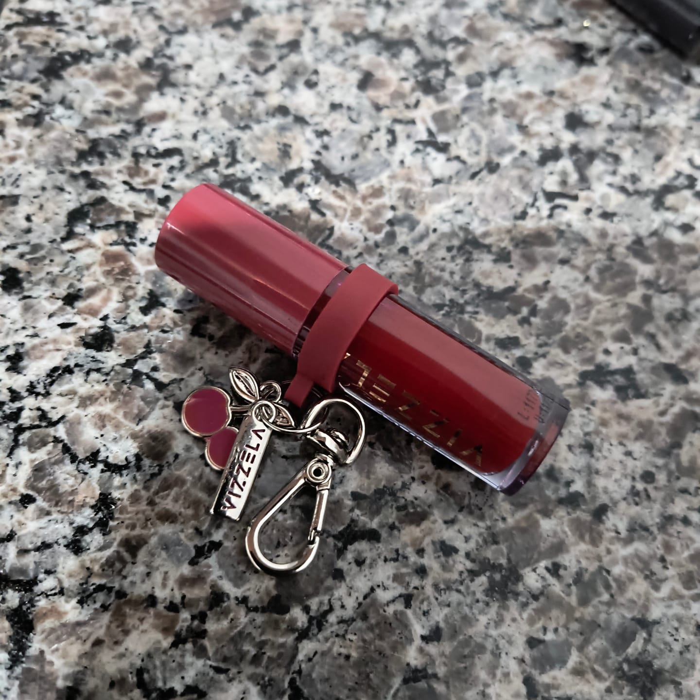 Customer photo review of Cherry Gloss - Vizzela