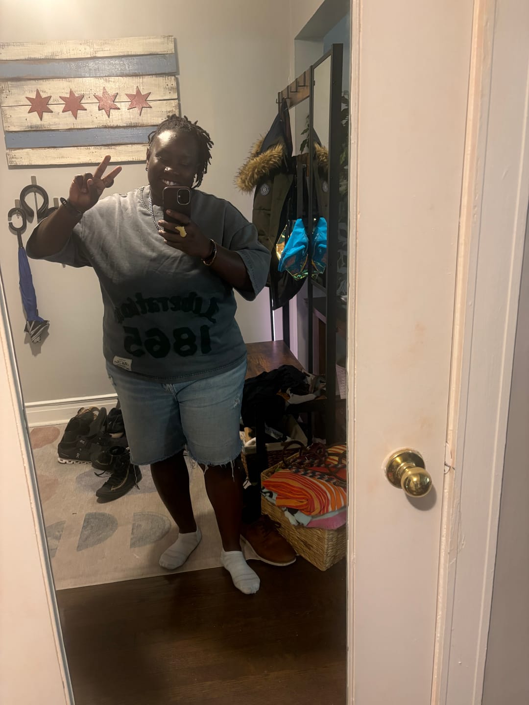 Customer photo review of Liberation 1865 Tee - Grey/Forest Green