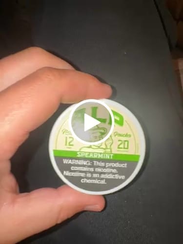 Customer photo review of Spearmint Nicotine Pouches