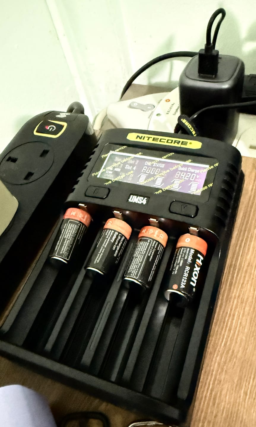 Customer photo review of UMS4 Charger - 3A