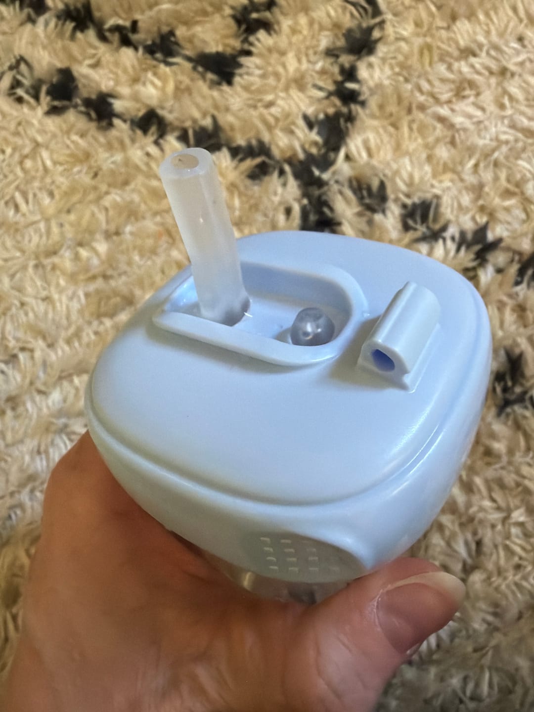 Customer photo review of Hegen Straw Spout - 6 Months Plus - Slow Flow - (Only for 8oz/240ml) - Grey