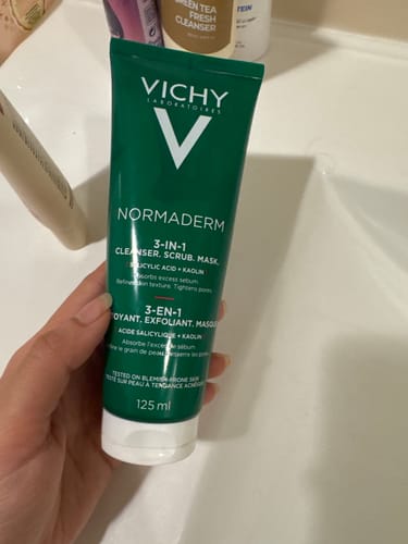 Customer photo review of غسول فيشي نورماديرم 3 في 1 منظف ومقشر وماسك - 125مل