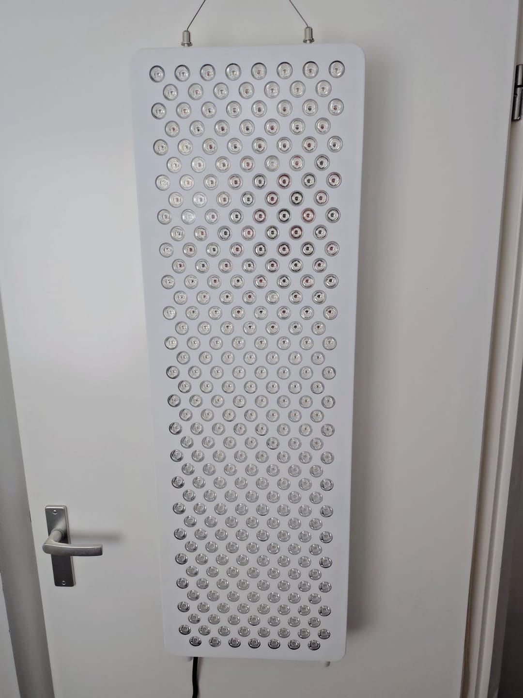 Customer photo review of PrimeFORCE RL300 (Roodlichttherapie) – Ideaal voor thuis – Levensduur tot 100.000 uur - 98x30x7cm