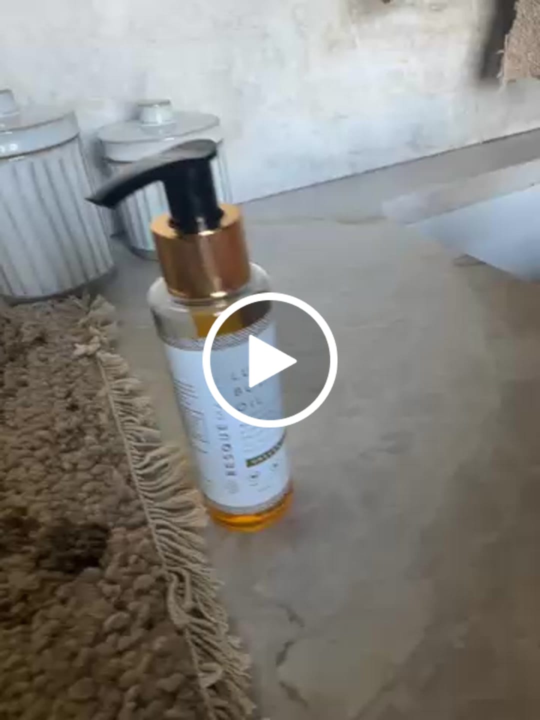 Customer video review of Besque® Magic Body Oil - Unscented