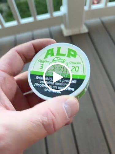 Customer photo review of Spearmint Nicotine Pouches
